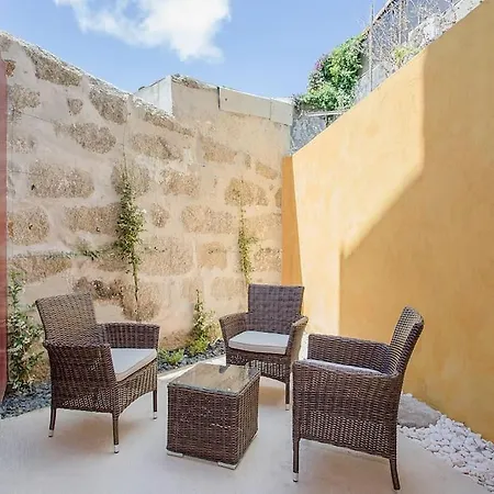 Downtown Cosy Ii Center דירה